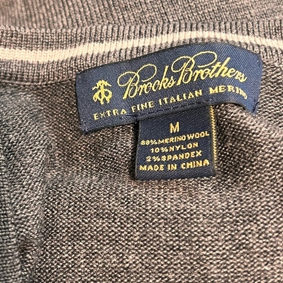 Brooks Brothers Extra Fine Italian Merino Wool Blend Grey V Neck Sweater M - Picture 11 of 14